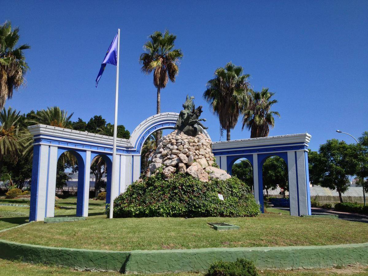Burriana Front Line Apartment Nerja Exterior photo