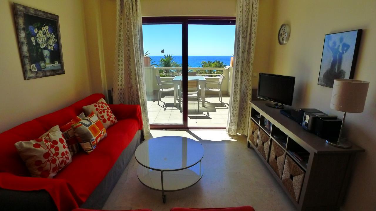 Burriana Front Line Apartment Nerja Exterior photo